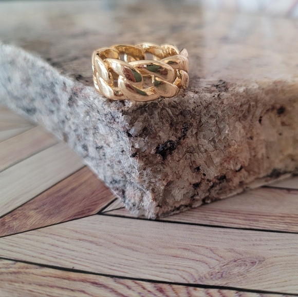 Twist Chainlink Ring ✨️ - Picture 9 of 10